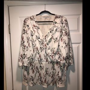 2X Collective Concepts white floral blouse